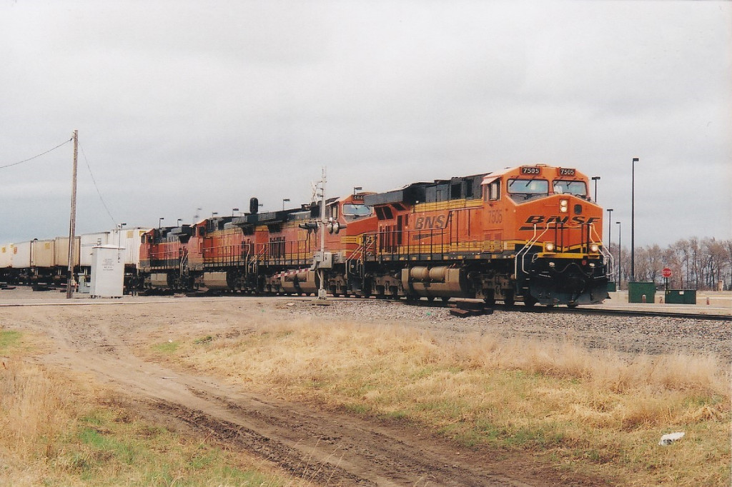 BNSF 7505 West